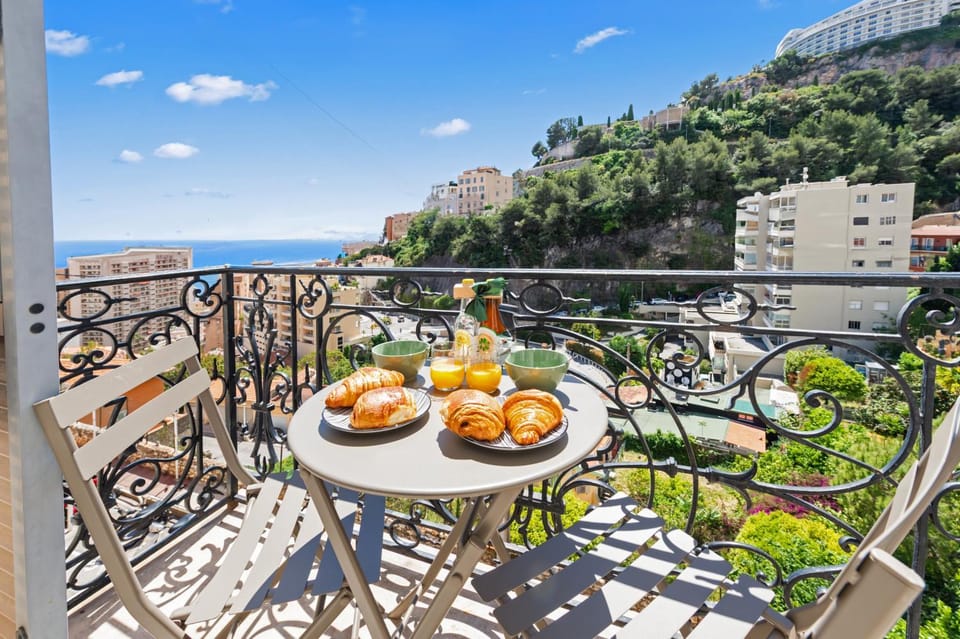 Day, View (from property/room), Balcony/Terrace, Dining area, Sea view