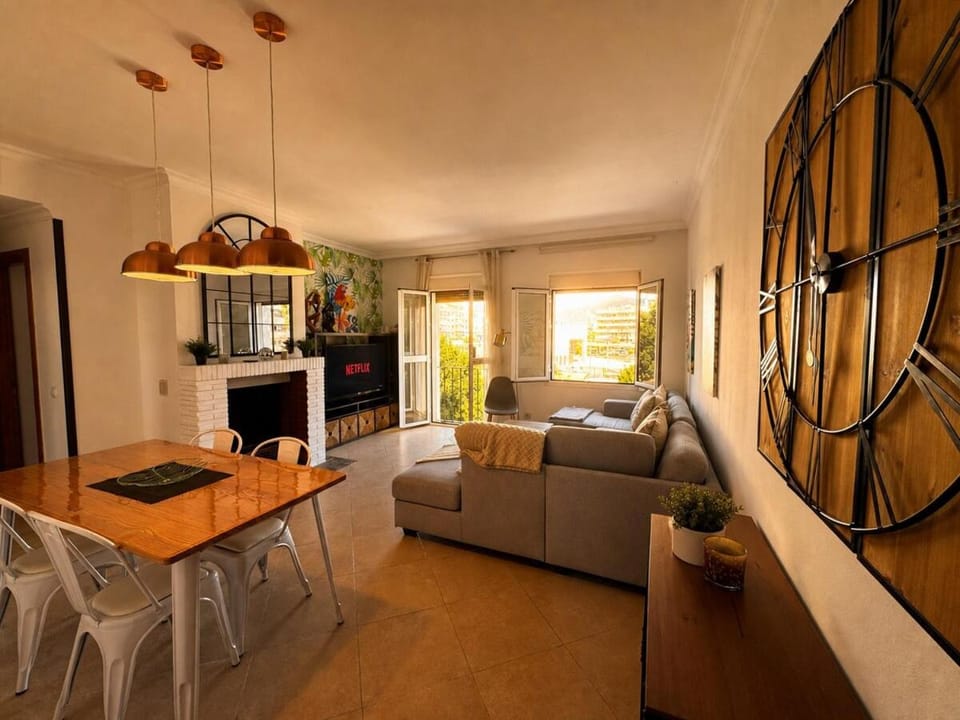 Stylish Flat in Puerto Banús - Steps to Marina Apartment in Marbella