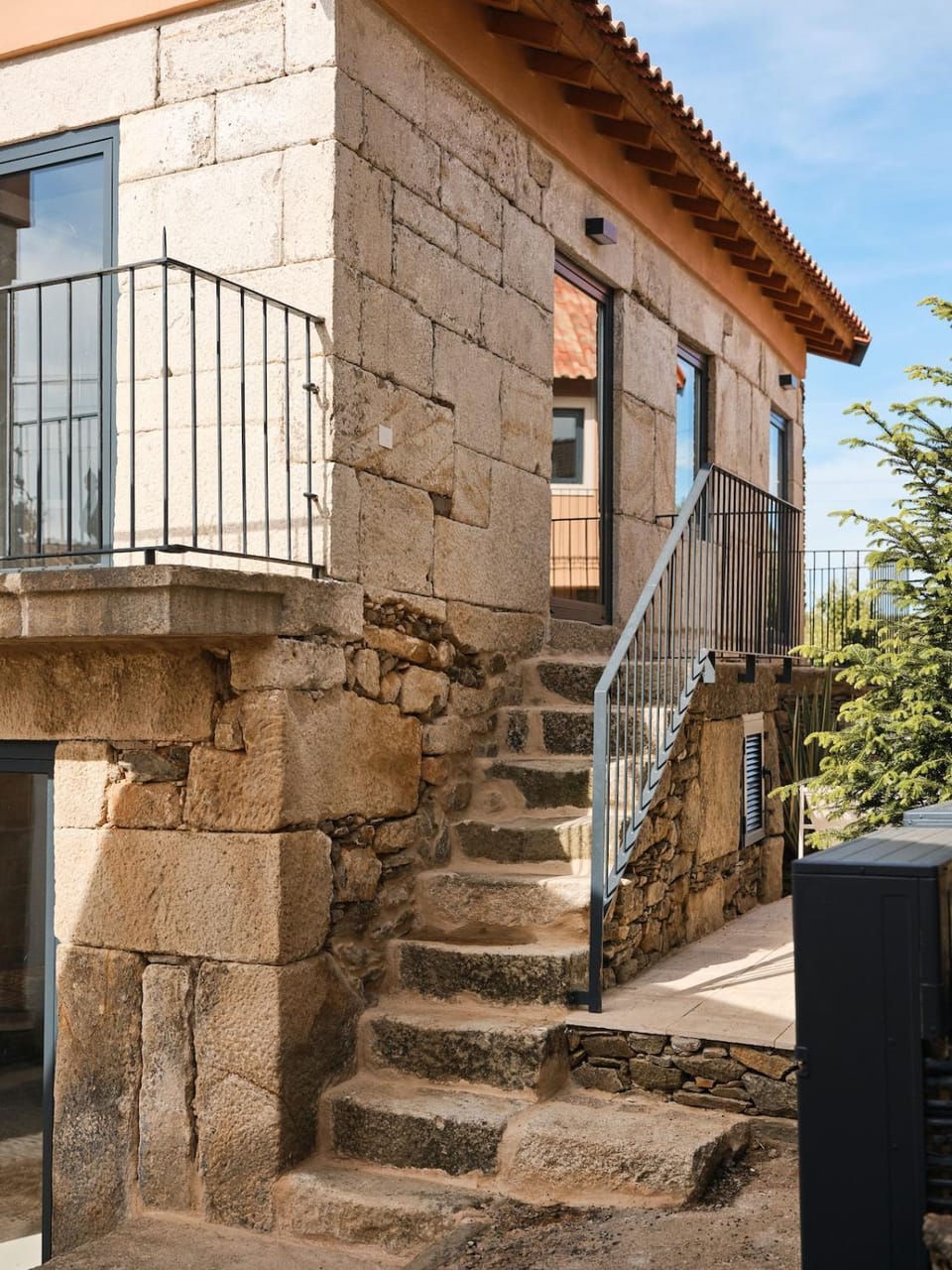 Grilo Village House - Douro Valley, Armamar Villa in Portugal