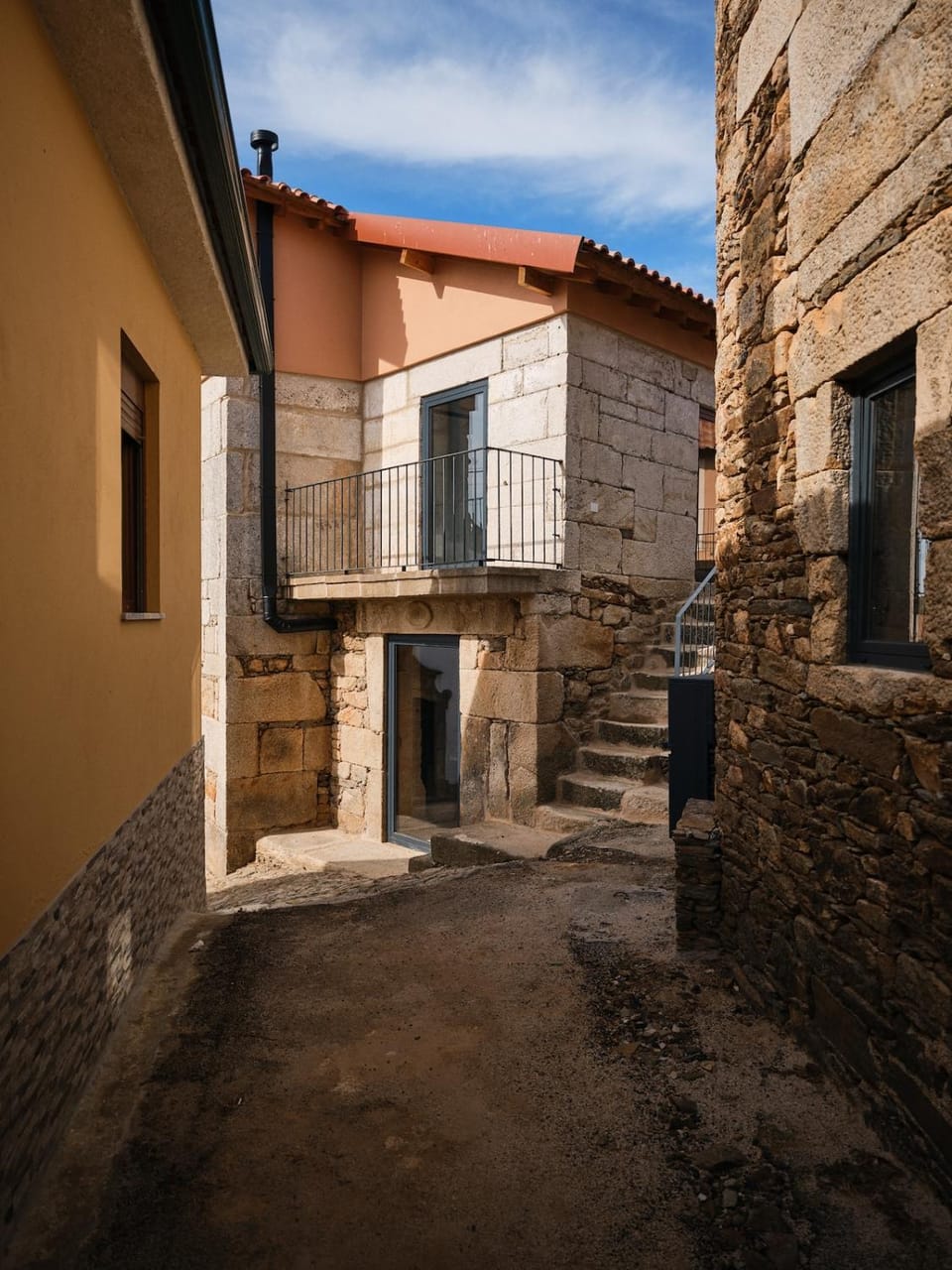 Grilo Village House - Douro Valley, Armamar Villa in Portugal