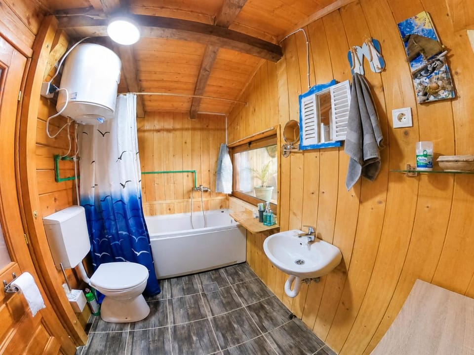 Bathroom, Bath