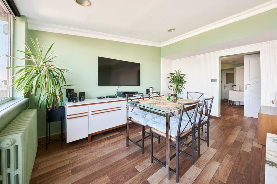 Deluxe Duplex w 210 Bosphorus View in Cihangir Apartment in Istanbul