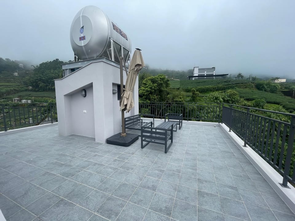 Property building, Balcony/Terrace