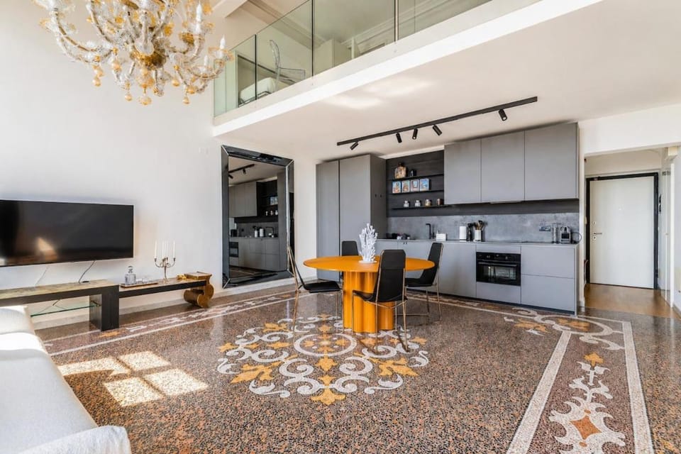 Communal lounge/ TV room, Kitchen or kitchenette