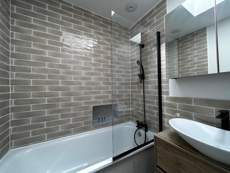 Victorian Retreat in Little Venice - Sleeps 6 Apartment in City of Westminster