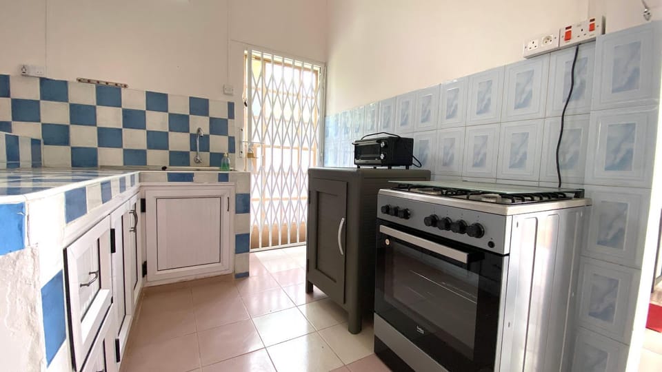 Kitchen or kitchenette, kitchen, kitchen