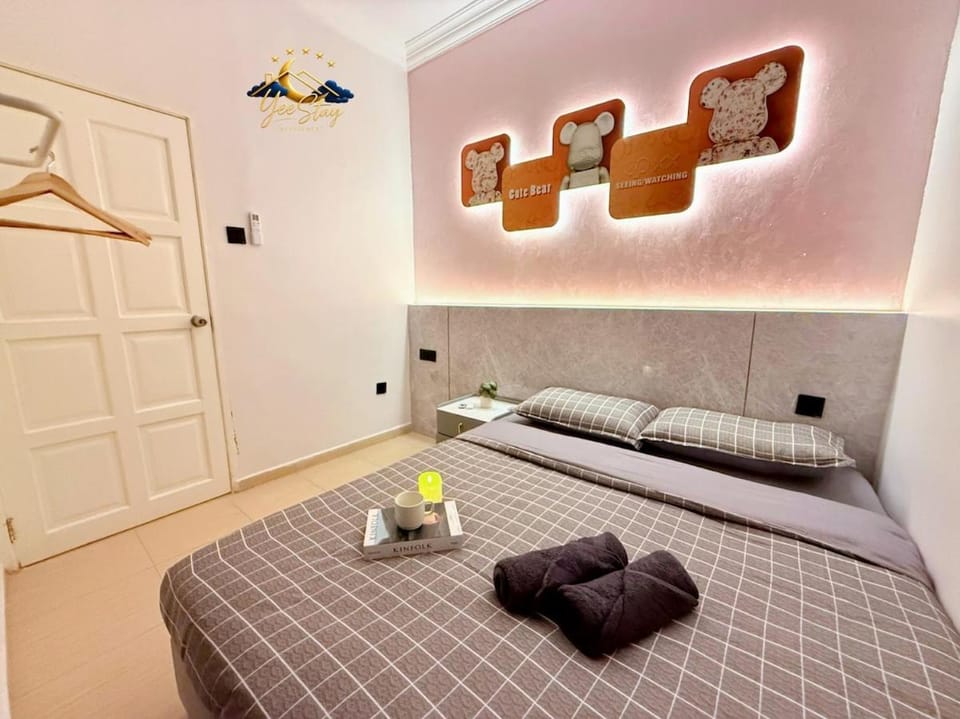 TownArea9paxKidsSlideArcadeGame6minsToJonker Chalet in Malacca
