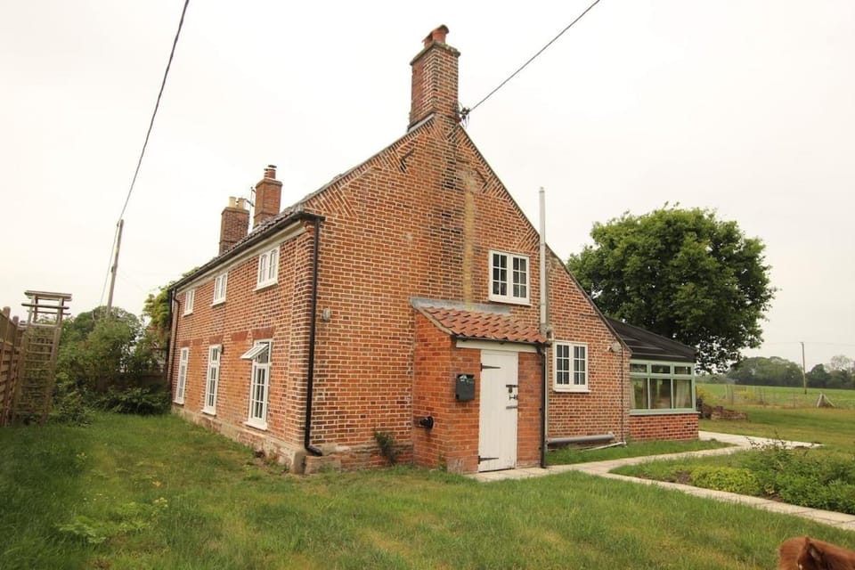 Rita's Cottage House in Suffolk Coastal District