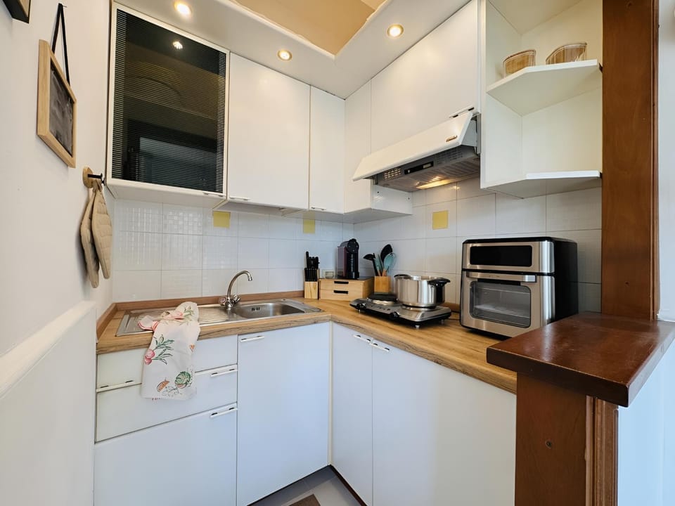 Kitchen or kitchenette, heating, internet, kitchen