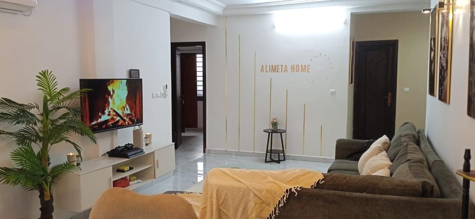 Rénové - Groupe électrogène - Wifi Starlink - PS4 - Parking - Ndogbong Apartment in Douala