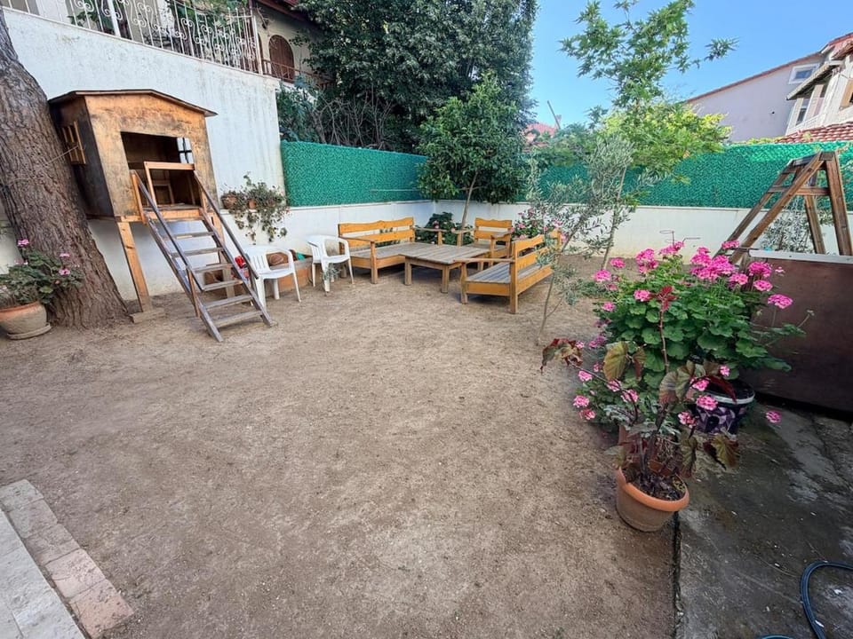 Duriye s House Cozy House with Garden in Urla Villa in İzmir Province