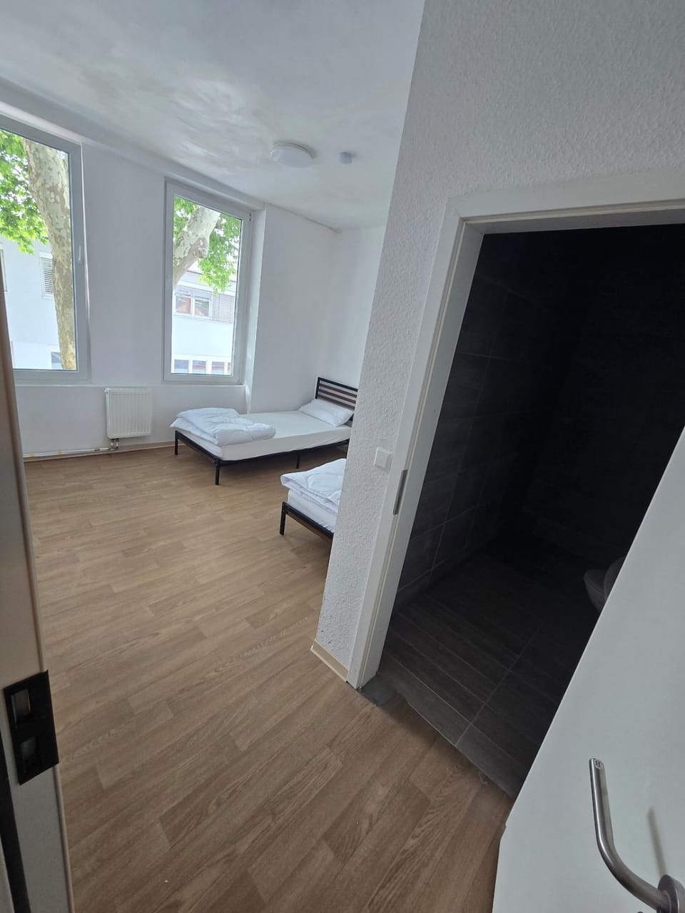 Gäste- und Monteurzimmer - Fitter room - Guest roomShort and long term Bed and Breakfast in Mannheim