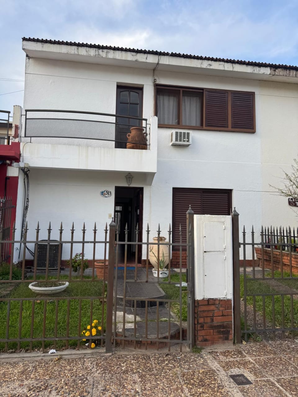 La Mary duplex House in Federación