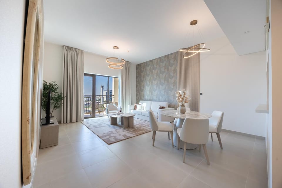 Living room, Photo of the whole room, Dining area