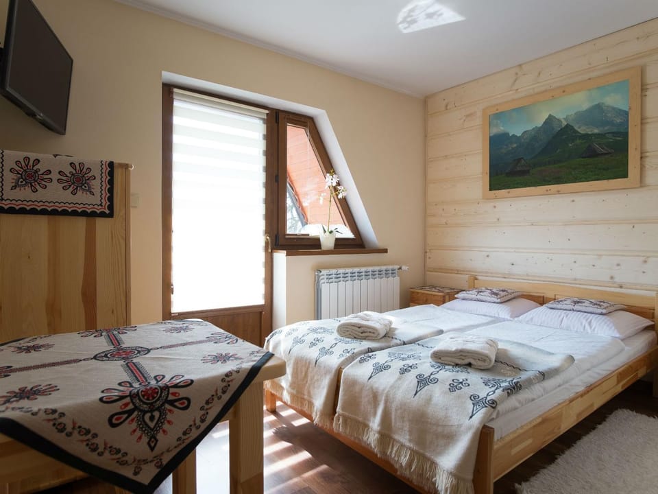Photo of the whole room, Decorative detail, Bedroom