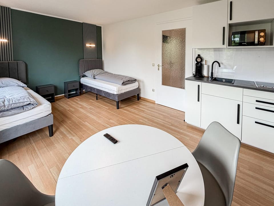 Bed, Kitchen or kitchenette