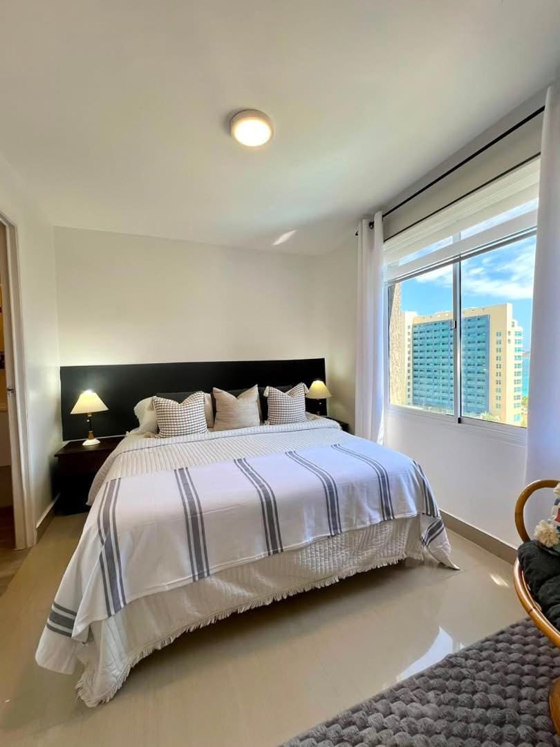 Spacious Luxe 3BR Pampatar Beachfront Family Stay Apartment in Venezuela