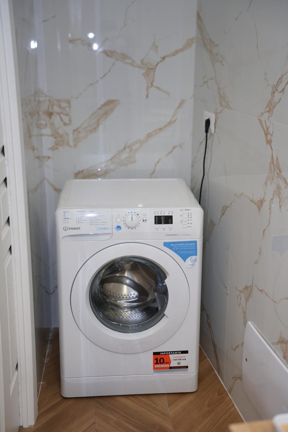 Bathroom, washing machine