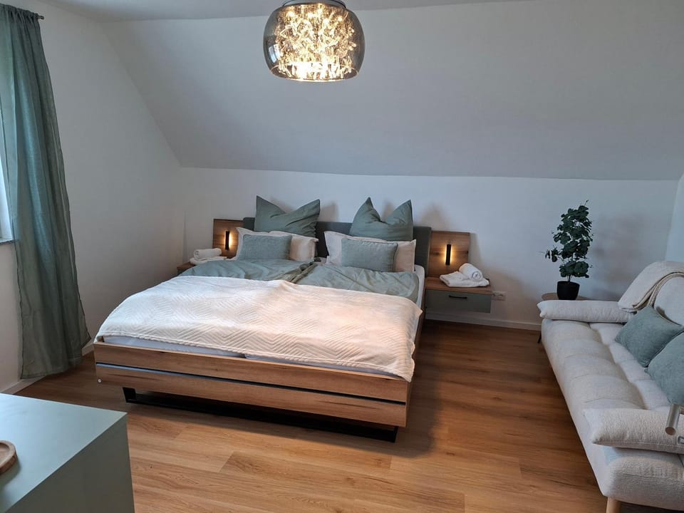 Bed, Bedroom