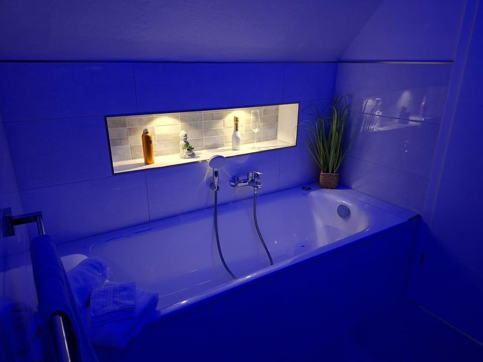 Bathroom, Bath