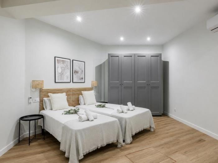 Madrid Urgel - Apartamento de 2 dormitorios y 2 baños Apartment in Madrid