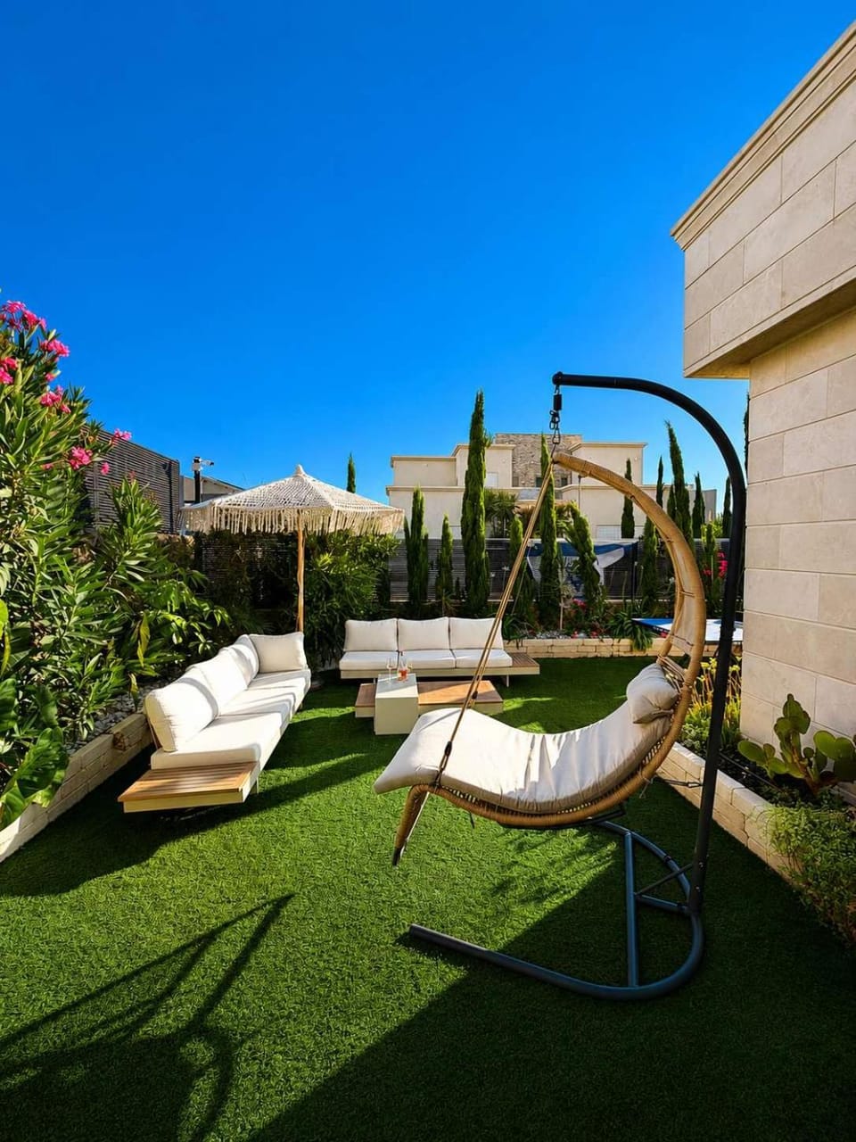 Garden, Garden view