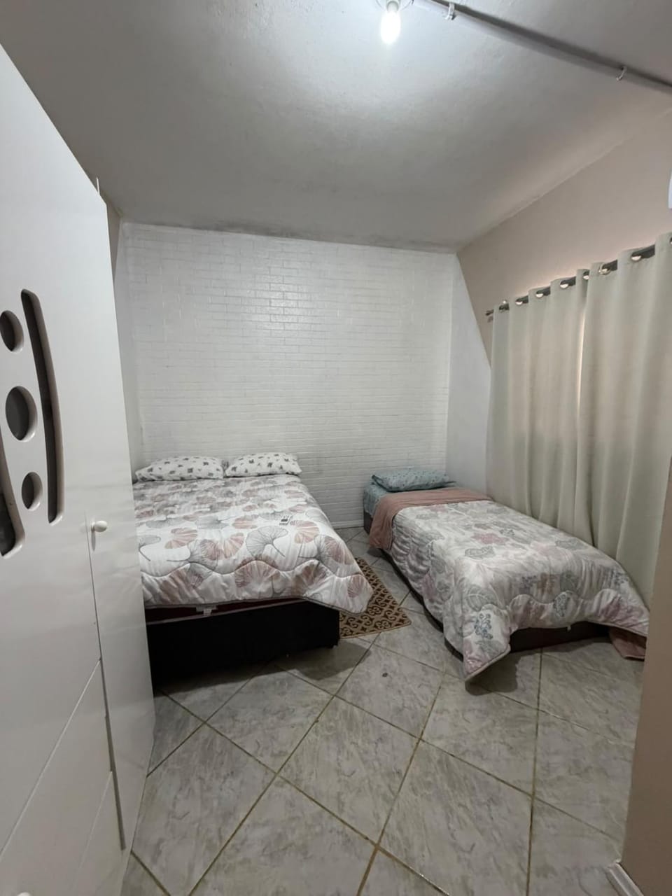 Bed, Bedroom, storage, air conditioner