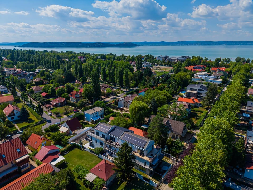 AH-Premium Rooftop Apartman Apartment in Hungary
