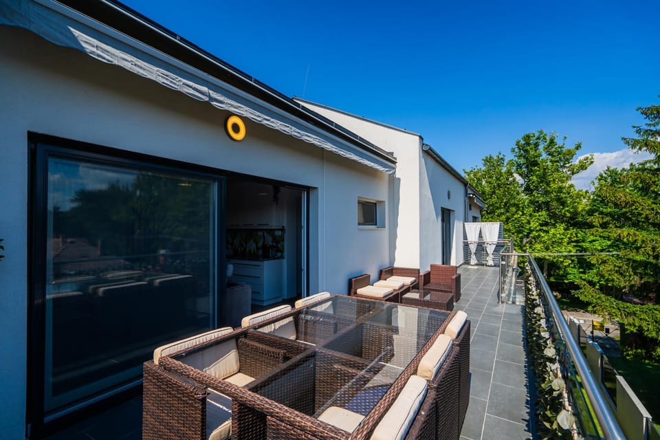 AH-Premium Rooftop Apartman Apartment in Hungary