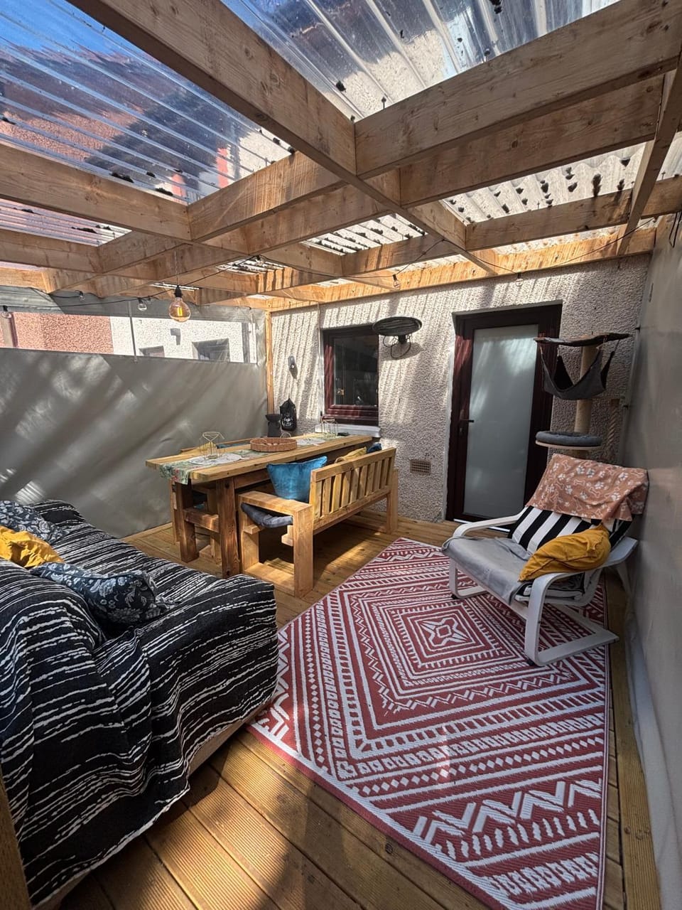 Garden, Garden, Balcony/Terrace