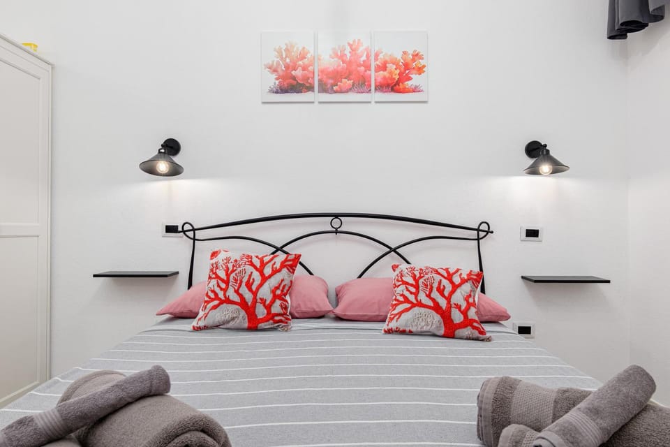 Living room, Bedroom