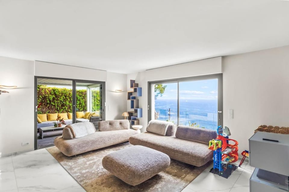 Villa with panoramic sea view - Private pool Villa in Eze