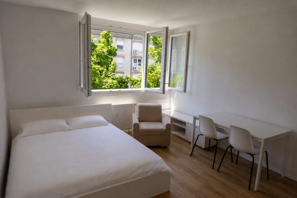 Bed, Living room, Bedroom