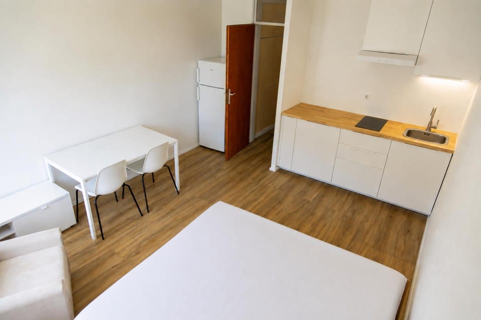 Living room, Bedroom, kitchen