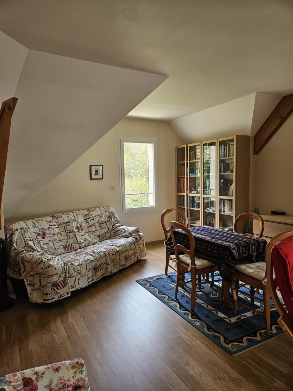 Location 2 chambres 1 grande mezzanine 1 salle de bain pour 4 personnes Bed and Breakfast in Pays de la Loire