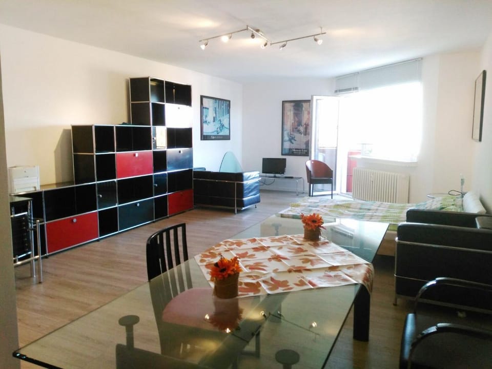 Living room, Dining area, Bedroom