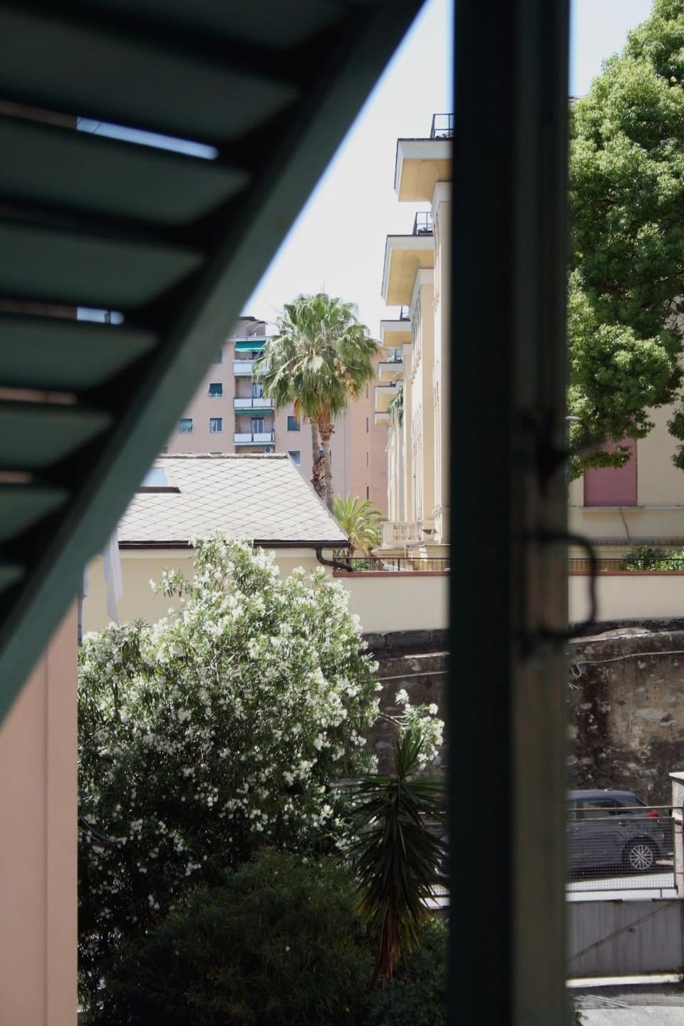 Neighbourhood, Street view