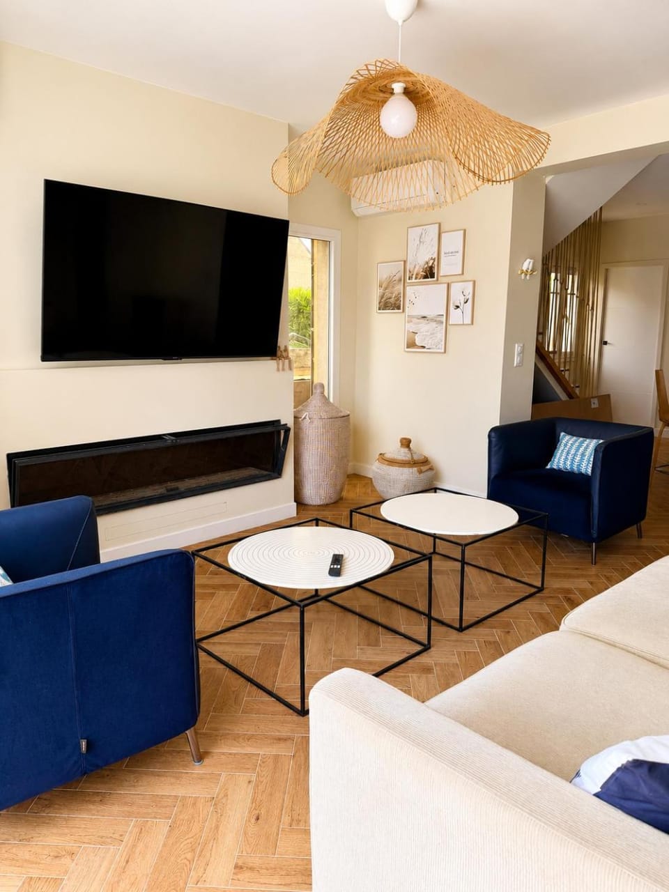 TV and multimedia, Living room