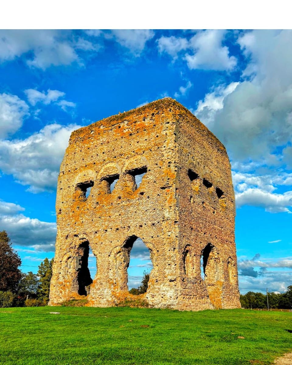 Nearby landmark