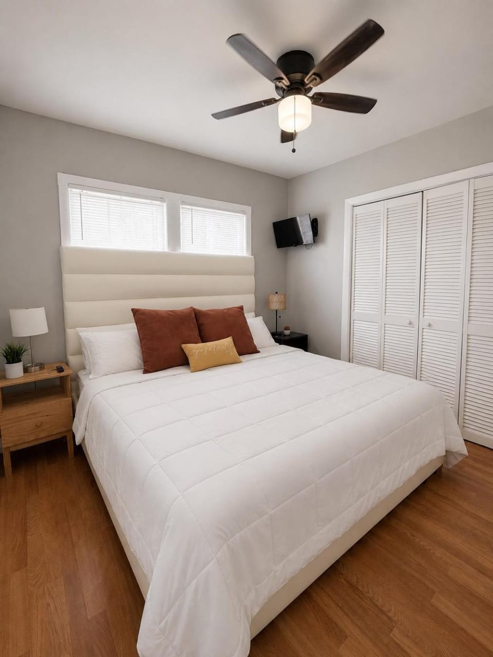 luxury 2 beds free parking Near Brickell Apartment in Coral Gables