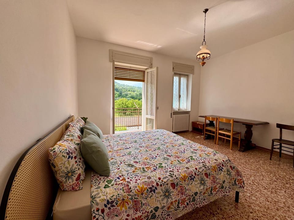 View (from property/room), Photo of the whole room, Bedroom, Garden view, Mountain view