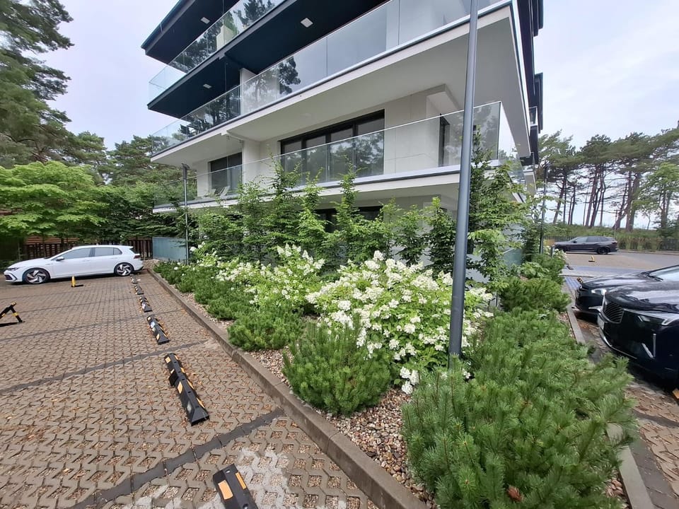 Property building, Parking