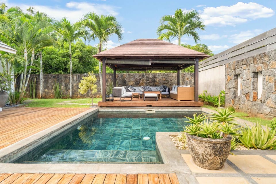 Patio, Swimming pool