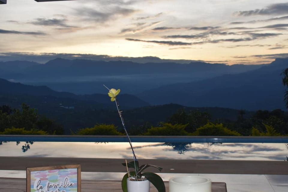 Modern house with mountainviews Villa in Cundinamarca, Colombia