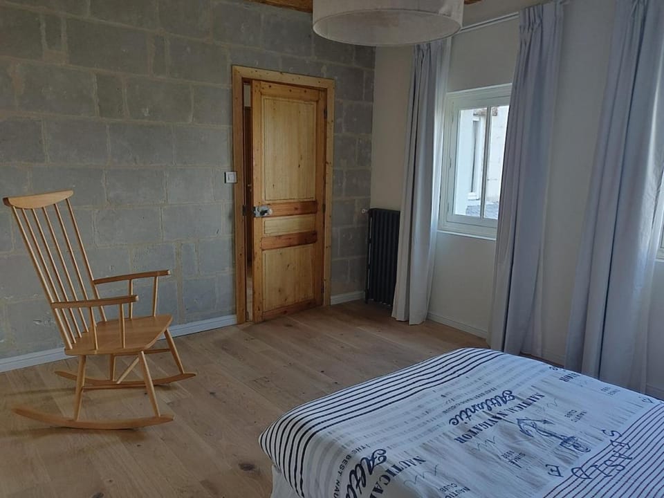 Le MARTIN PECHEUR House in Gennes-Val-de-Loire