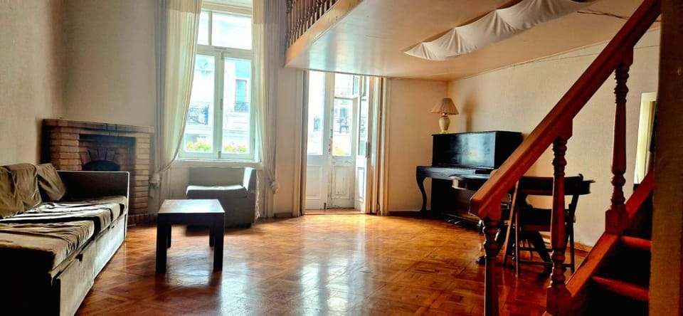 Stunnig flat on Nizami street, Torgovaya Apartment in Baku