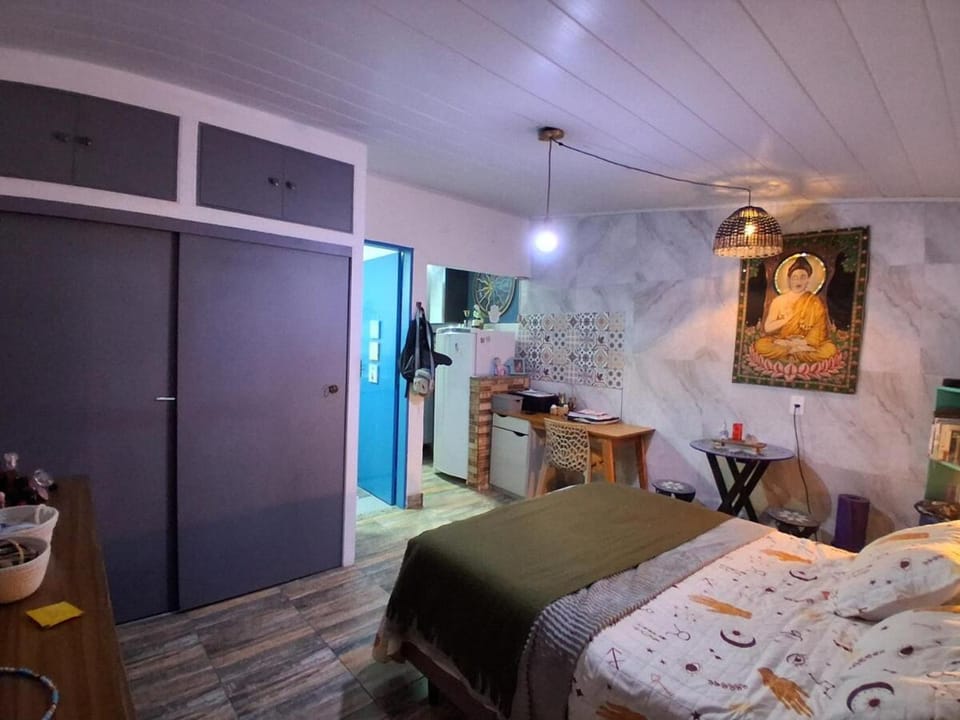 Santa Monica Beach Tiny House House in Guarapari