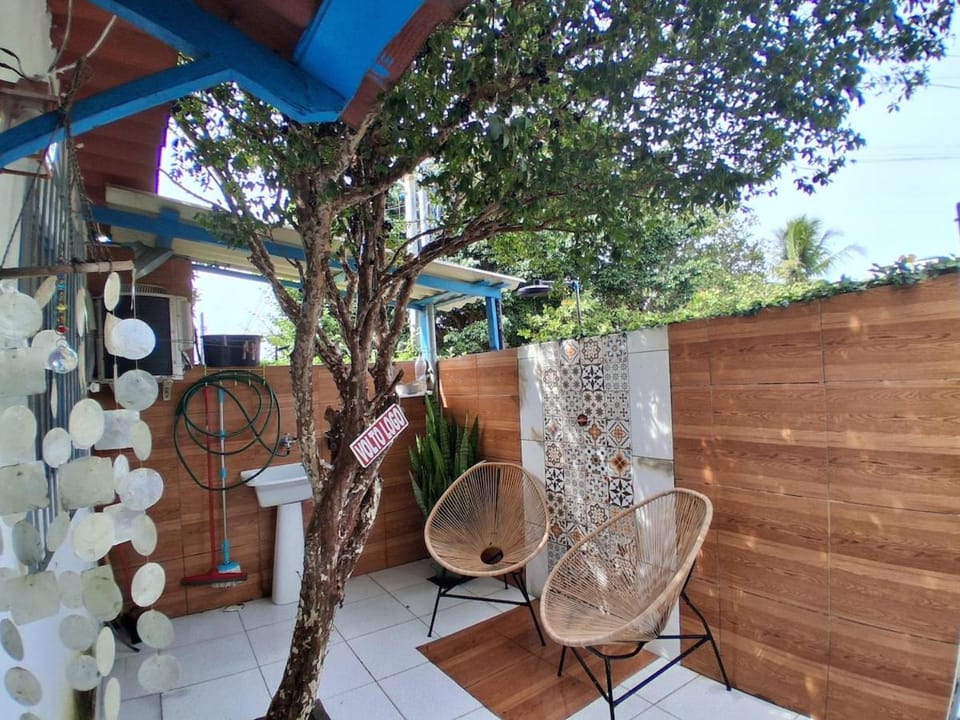 Santa Monica Beach Tiny House House in Guarapari