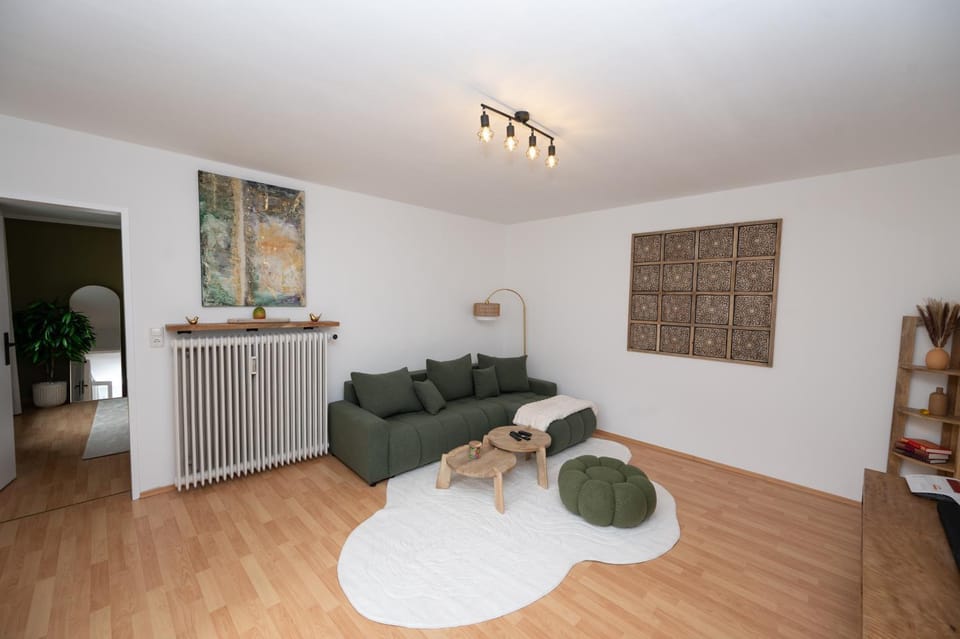 Living room, Photo of the whole room