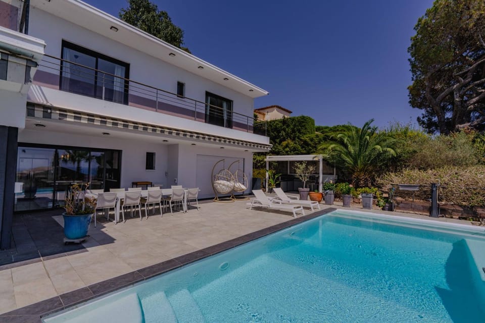 Luxury Villa Cannes Pool Sea View 10 People Villa in Cannes